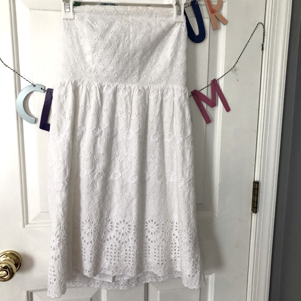 5/$25 Eyelet Tube Dress in VGUC